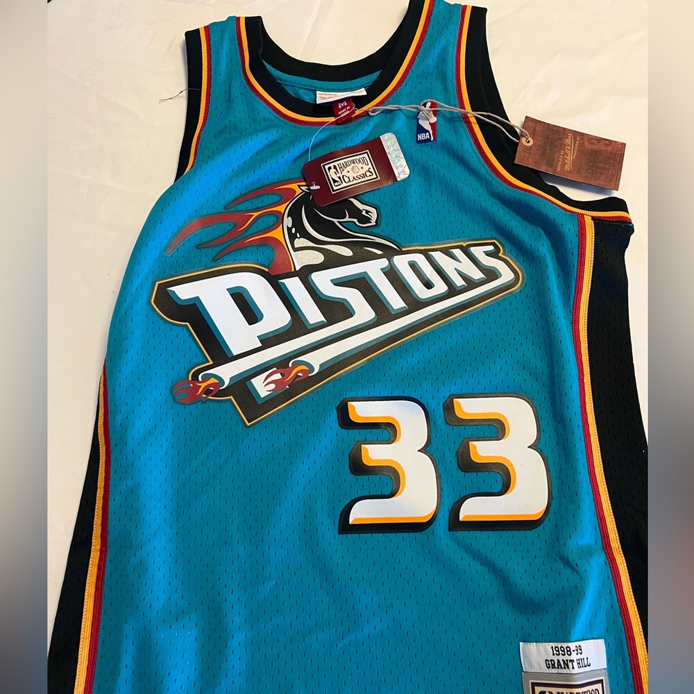 Mitchell & Ness Grant Hill Pistons ‘98-‘99 Jersey